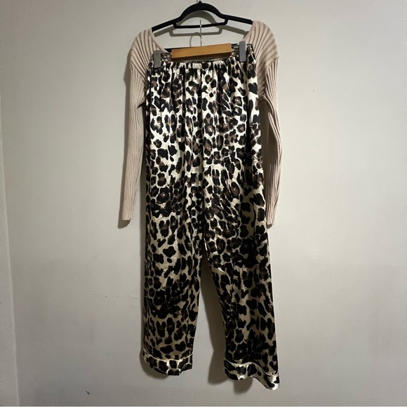 Leopard Print Women's Pajamas - Picture 1 of 6